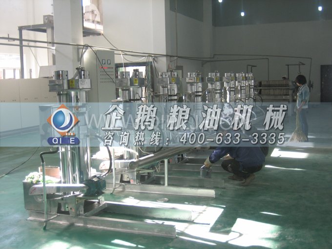 芝麻油壓榨處理設備，企鵝牌液壓榨油機勇于創(chuàng)新生產(chǎn)效率高(圖5)